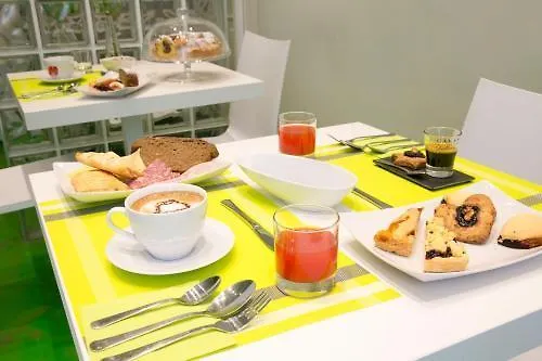Navigliotel 19 - Rooms & Suites Милан Отель типа 