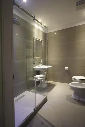 ** Couette-café Navigliotel 19 - Rooms & Suites Milan Italie